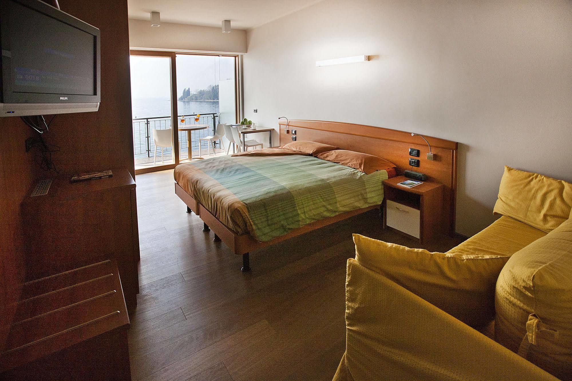 Ambienthotel Spiaggia Malcesine Kültér fotó